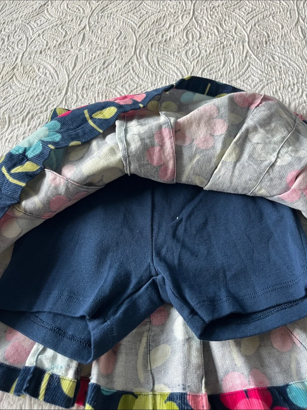 Girls Gymboree size 6 Navy Floral Corduroy Skirt with shorts